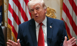 Trump: "İran, benimle anlaşma yapmak için yalvarıyor"