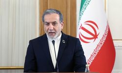 İran Dışişleri Bakanı Arakçi: "ABD üslerine, tesislerine ve varlıklarına saldırıyoruz"
