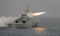 İran savaş gemisine saldırı: 101 kişi kayboldu