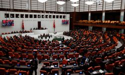 Artık Meclis’te yoklama isteyip kaçmak yok! Maaşlarından kesilecek