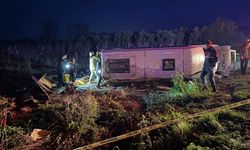 Bursa İznik'te yolcu minibüsü devrildi: 1 ölü, 12 yaralı