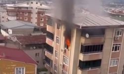 Bursa Yıldırım'da  apartman dairesinde çıkan yangın, mahalleyi ayağa kaldırdı