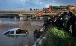 Bursa’da akıntıya kapılan araç şoföründen acı haber geldi!