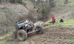 Bursa'da Off-Road yarışında takla attı...Nefes kesen anlar kamerada