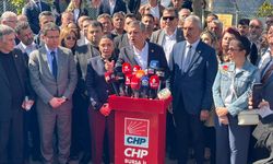 CHP Genel Başkanı Özel, tutuklu Mustafa Bozbey'i cezaevinde ziyaret etti