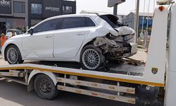 Bursa İnegöl'de 3 otomobil çarpıştı; 5 yaralı