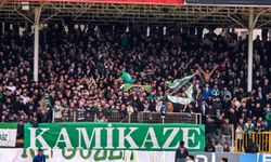 İnegöl'de Kafkasspor maçında mahşeri kalabalık! Binlerce taraftar dışarıda kaldı