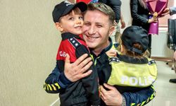 Bilecik'te anaokulu öğrencilerinden polislere 181'inci yıl sürprizi