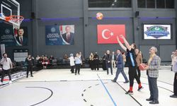 Özel bireyler ve basketbolcular potada buluştu