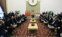 Cumhurbaşkanı Erdoğan'dan Özgür Özel sorusuna yanıt: "Görüşürüz, neden görüşmeyelim"