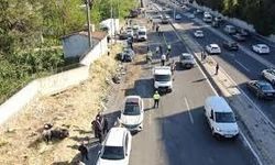 Freni boşalan tır 10 araca çarptı! 1'i polis 3 kişi hayatını kaybetti