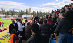 İnegölspor maçında ortalık karıştı