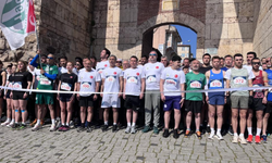 Bursa'da 18. Uluslararası Osmangazi Tarihi Kent Koşusu gerçekleştirildi