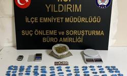 Bursa'da uy*şturucuyu tavan arasına sakladılar… Polis tek tek ortaya çıkardı