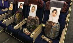 İran heyetinin uçağına ABD'nin Minab'daki saldırısında ölen çocukların fotoğrafları
