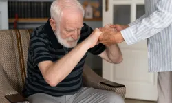Parkinson’a karşı uzman uyarısı: Erken farkındalık hayat kurtarır