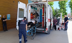Bursa İnegöl'de treeporter yan yattı, 3 yaralı