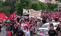 Bursa'da 19 Mayıs coşkusu meydanları doldurdu