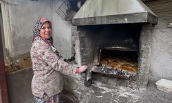 Bayrama özel köylerde taş fırınlarda pişen "bayram çöreği" yok satıyor