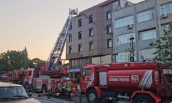 İstanbul Fatih'te otelde çıkan yangında 32 yaşındaki kişi hayatını kaybetti