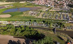 Edirne'de oteller doldu, ziyaretçiler çadır ve karavanlara yöneldi