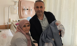 İnegöl'de dünyaya gelen bebeklerine Sedat Peker ismini verdiler