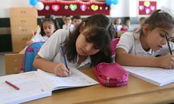 Ara tatil kaldırılıyor mu? Bakan Tekin'den açıklama geldi