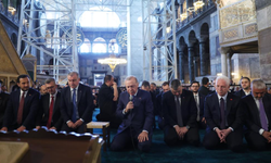 Cumhurbaşkanı Erdoğan, cuma namazını Ayasofya Camii’nde kıldı, Kur’an-ı Kerim okudu