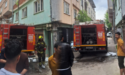 Bursa'da korkutan yangın! Çatı katı alevlere teslim oldu