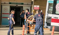 Bursa İnegöl'de motosikleti devrilen kadın sürücü hastanelik oldu
