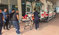 Bursa'da motosiklet virajda savruldu!