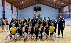 İnegöl Seçkin Spor Kulübü’nden ilk yılında çifte şampiyonluk