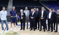 Aziz Yıldırım ve yönetim kurulundan, Fenerbahçe Beko'ya başarı dileği