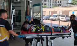 Bursa İnegöl'de tır motosikletliyi sürükledi: Genç sürücü ağır yaralandı
