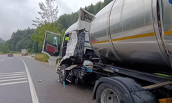 Bursa İnegöl'de tanker bariyerlere girdi