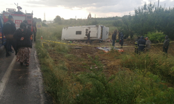 Isparta’da tur minibüsü şarampole yuvarlandı: 4 ölü, 16 yaralı