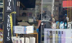 Telefoncuya kurye kılığında gelip kurşun yağdırdı: 1 ölü