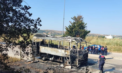 Bursa'da servis otobüsü alevlere teslim oldu