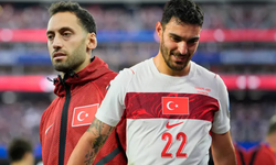 A Milli Takım'ında kaptanlık tartışması: Kaan Ayhan'ın eşinden sosyal medyada beğeni