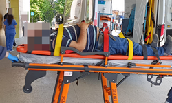 Bursa İnegöl'de cami önünde çarpıştılar; 1 yaralı