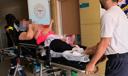 Bursa İnegöl'de otomobil bariyerlere çarptı:4 yaralı
