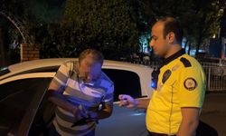 Bursa'da alkol denetimini görünce aracı park etti, "Sigara almaya geldim" dedi