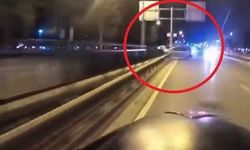 Bursa’da otomobil bariyerlere çarpıp böyle takla attı!