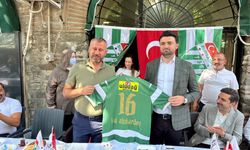 Bursaspor Başkanı Enes Çelik Kapalı Çarşı’da esnafla buluştu