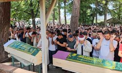 Aynı motosiklette can veren anne-baba Bursa'da toprağa verildi