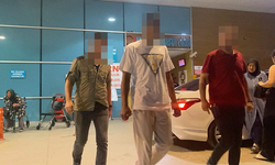 Bursa İnegöl'de sokak ortasında gasp! Polis saldırganları kıskıvrak yakaladı