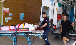 İnegöl'de Ertuğrulgazi Caddesi'nde araç takla attı; yaralılar var
