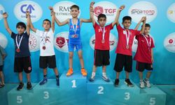 İnegöl'ün minik pehlivanları Türkiye'yi salladı