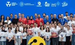 Turkcell ve TEKNOFEST’in ‘5G ve Yapay Zekâ ile Akıllı Yol Güvenliği Yarışması’nda final heyecanı yaşandı