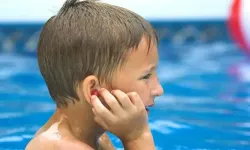 Güneş, deniz, havuz yaz tatilinde çocuk sağlığını nasıl koruyabilirsiniz?